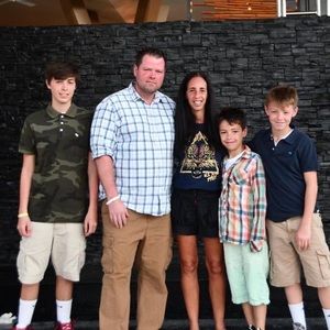 Meet your Posher, Lori